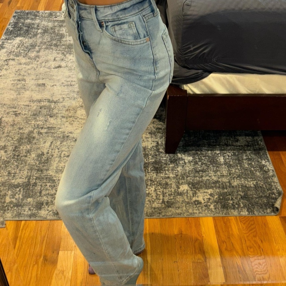Wild Fable Light Blue High Rise Women's Jeans